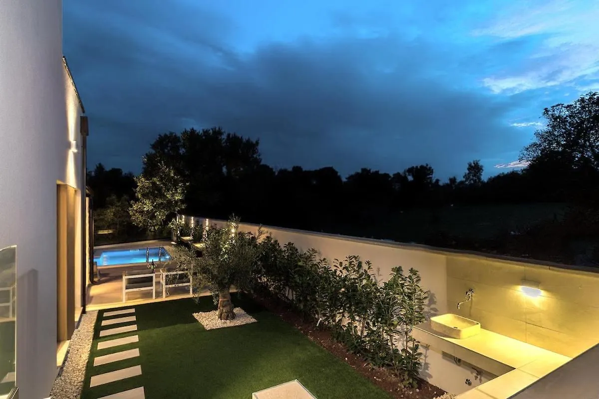Villa Lo La By Istrialux Svetvincenat 0*,  Croatia