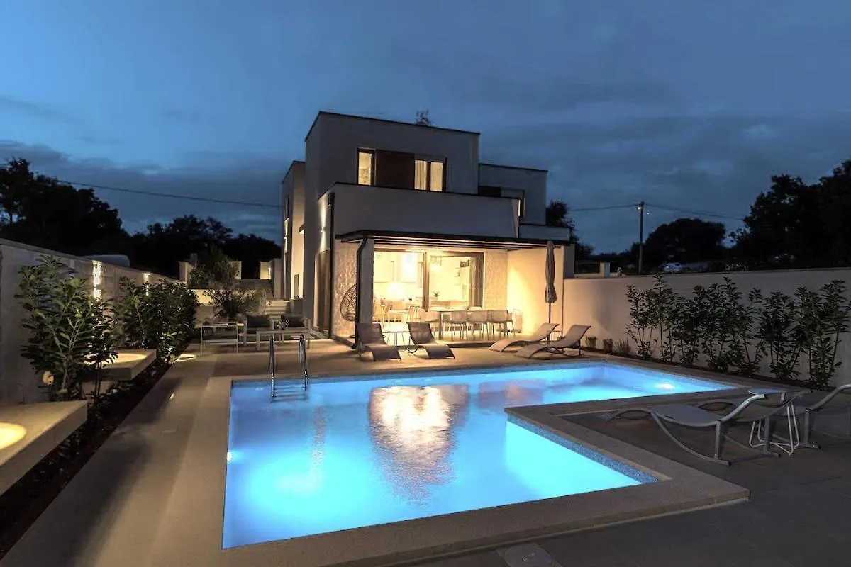 Villa Lo La By Istrialux Svetvincenat